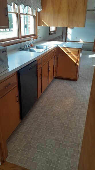 Kitchen - 90 Water St