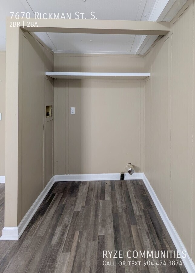 Building Photo - 7670 Rickman St S