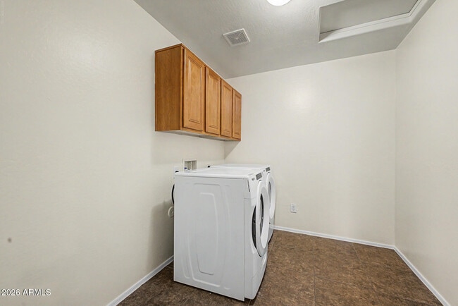 Building Photo - 7842 W Andrea Dr