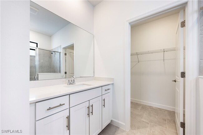 Building Photo - 19597 Hinkley Dr