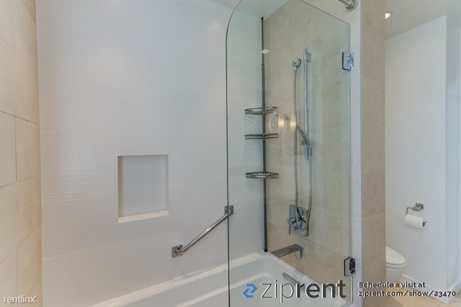 Building Photo - 2 br, 1 bath Condo - 6 Janet Way, Tiburon,...