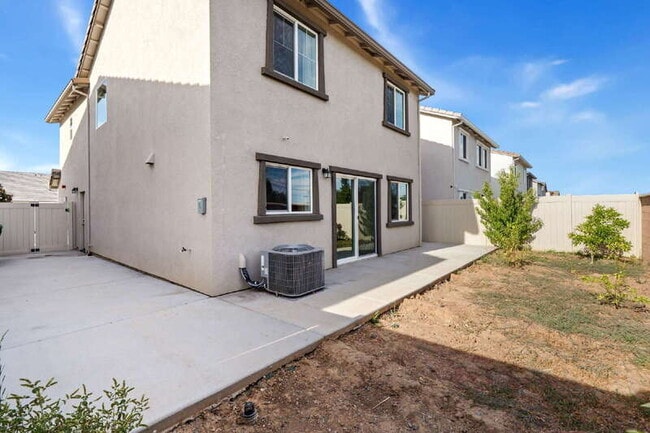 Building Photo - 7705 Forestdale Wy