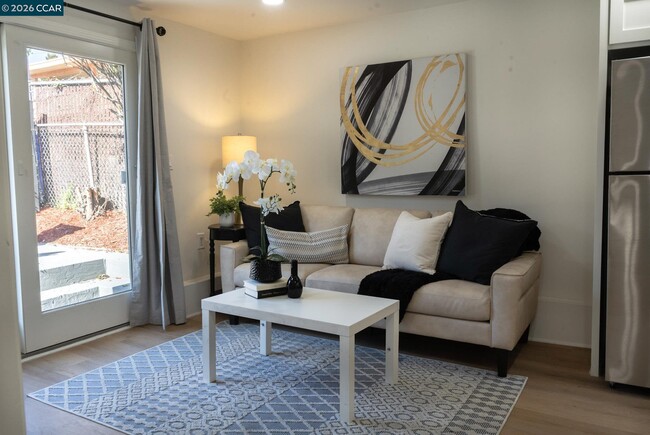 Building Photo - 4815 Appian Way