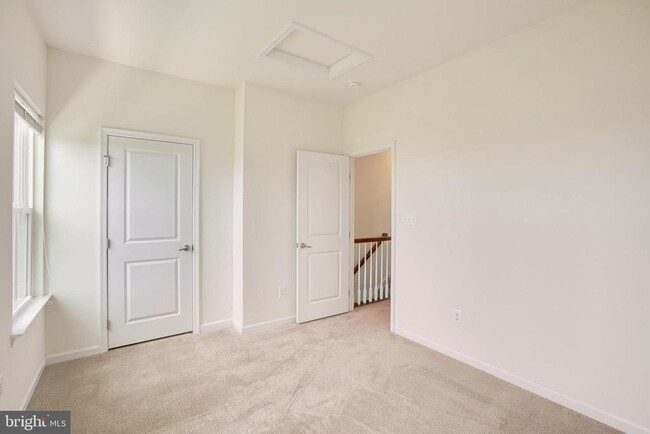 Building Photo - 41755 McMonagle Square