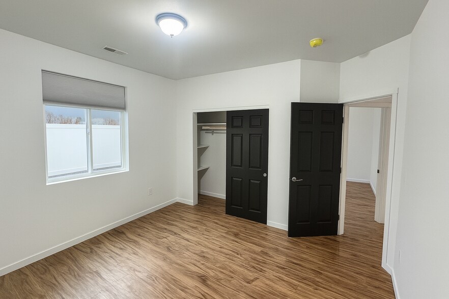 Building Photo - 119 Grant Dr