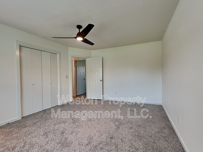 Building Photo - 8708 Cord Ave