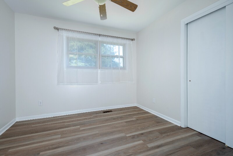 Building Photo - 5760 Saundersville Rd
