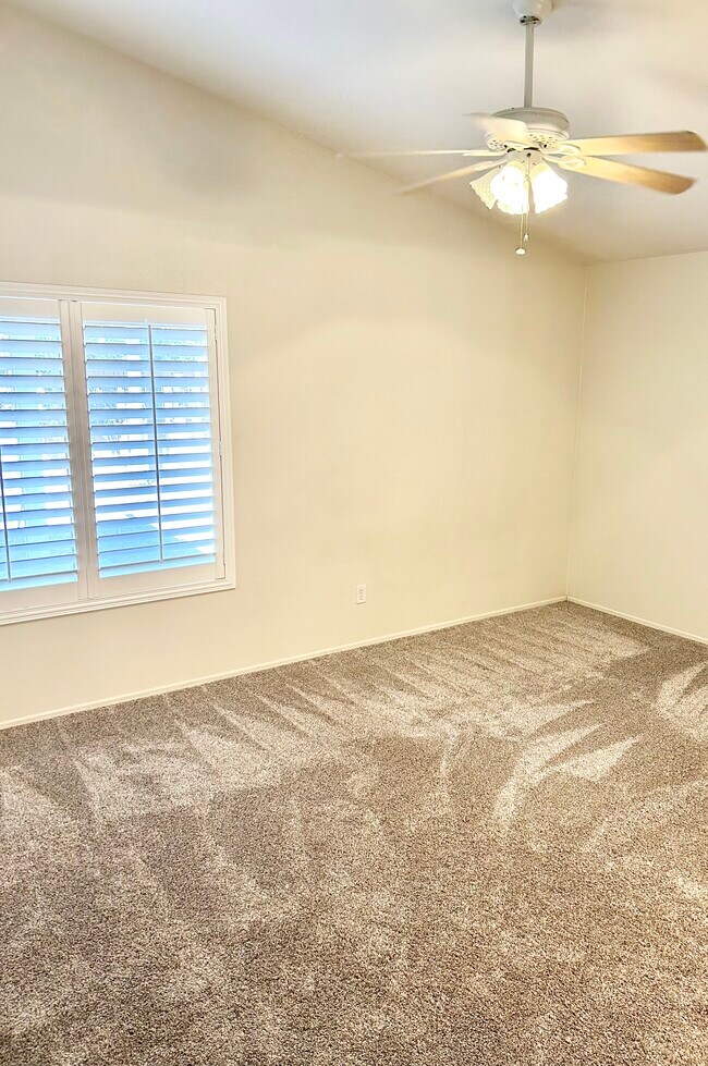 Building Photo - 30277 Twain Dr