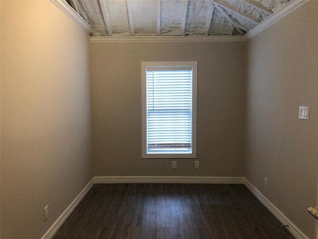 Building Photo - 1808 Wheeler Ave