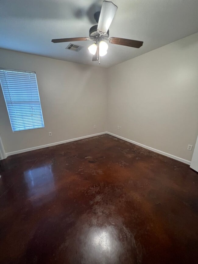 Building Photo - 3705 Kirkman St