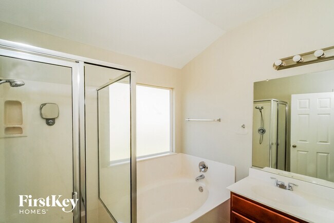 Building Photo - 2820 Granite Cove