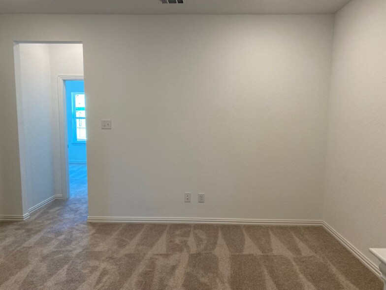 Building Photo - 9947 Michael Irvin St