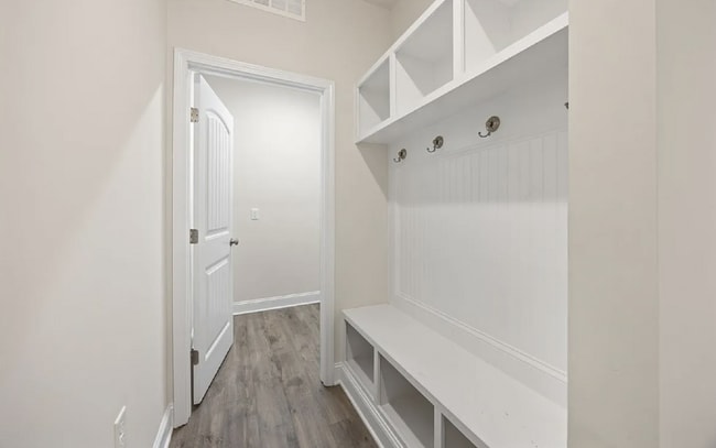 Building Photo - 212 Thunder Forest Ln