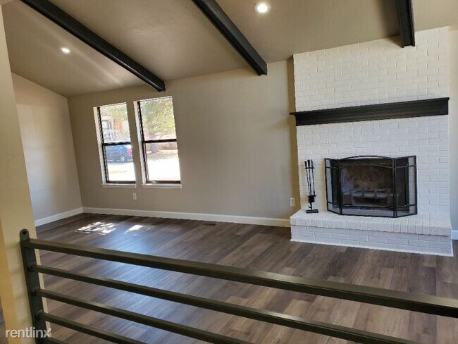 Building Photo - 5 br, 3 bath House - 596 Creekside Ct