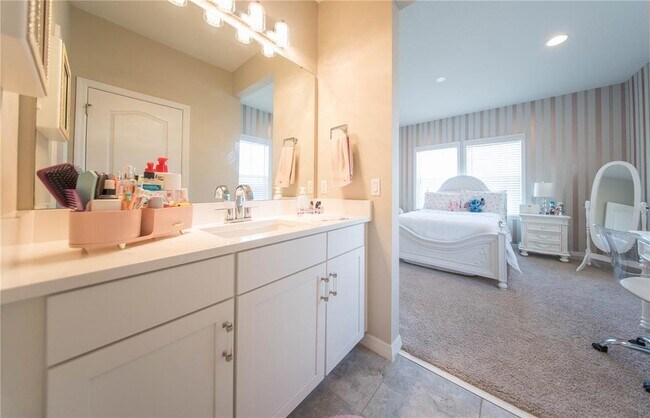 Building Photo - 12601 Bovet Ave