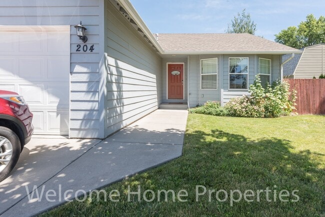 Building Photo - Beautiful 3 Bedroom Home Close to WWU