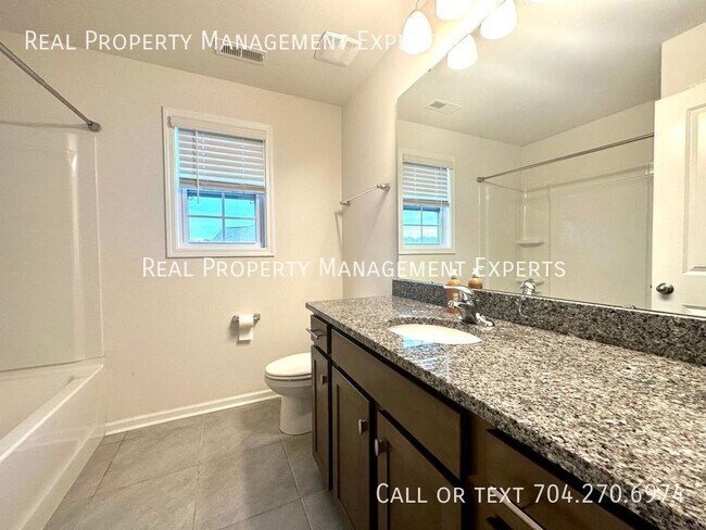 Building Photo - 2166 Black Forest Cove