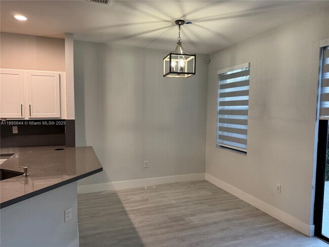 Building Photo - 4259 SW 164th Ct