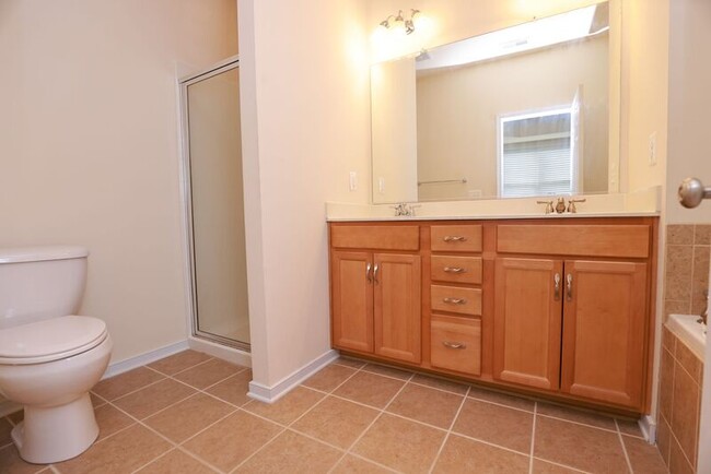 Building Photo - 10360 Caracara Dr