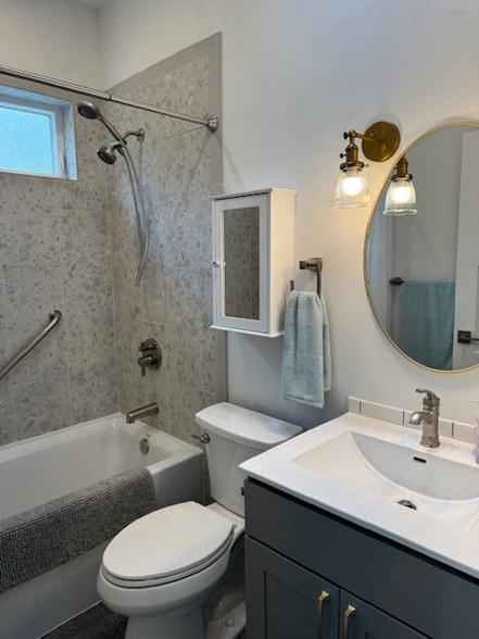 Building Photo - 11668 Seola Beach Dr SW