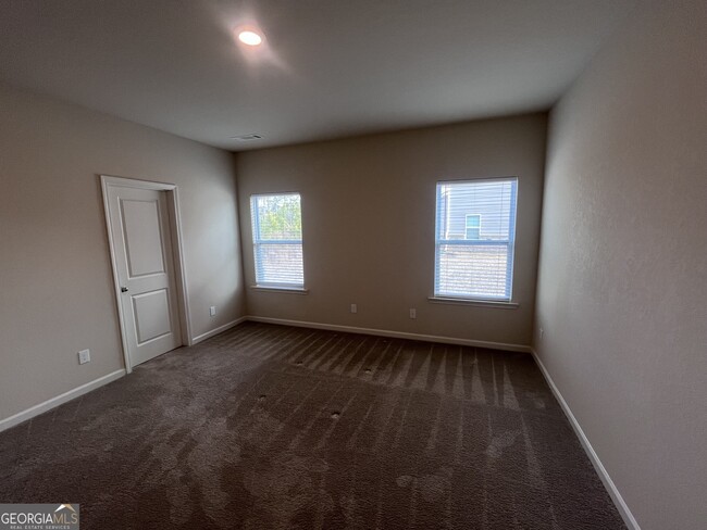 Building Photo - 120 Innis Brk Cir