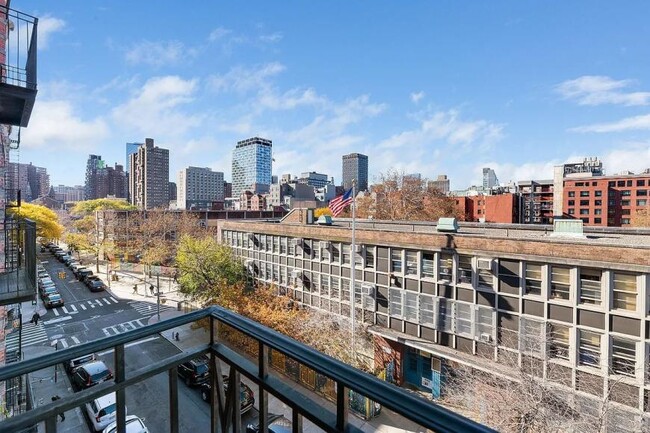 Building Photo - 1 bedroom in NEW YORK NY 10002