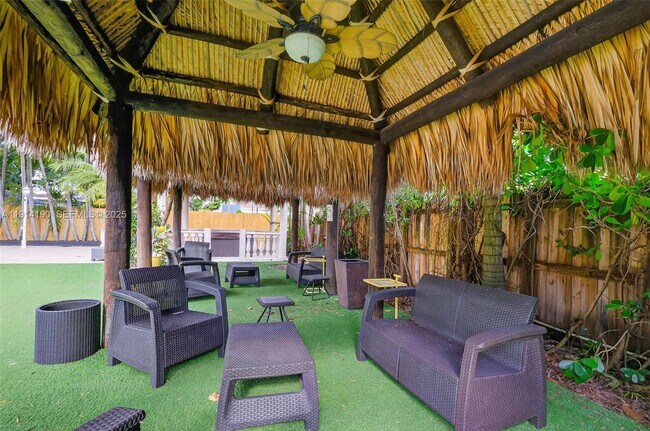 Building Photo - 465 NW 153rd St