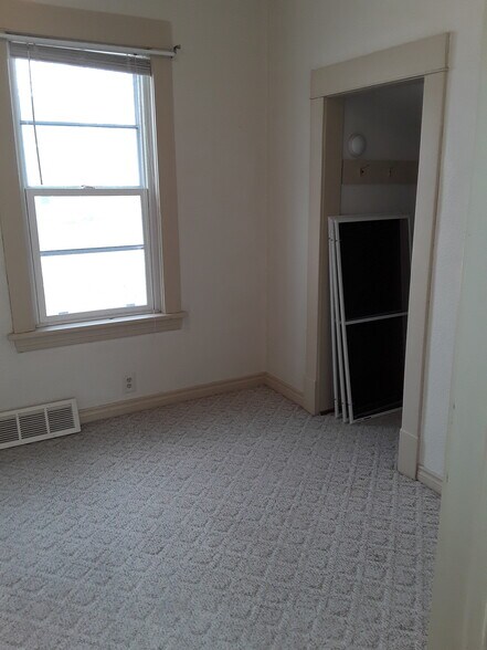 main floor bedroom - 802 Cherry St