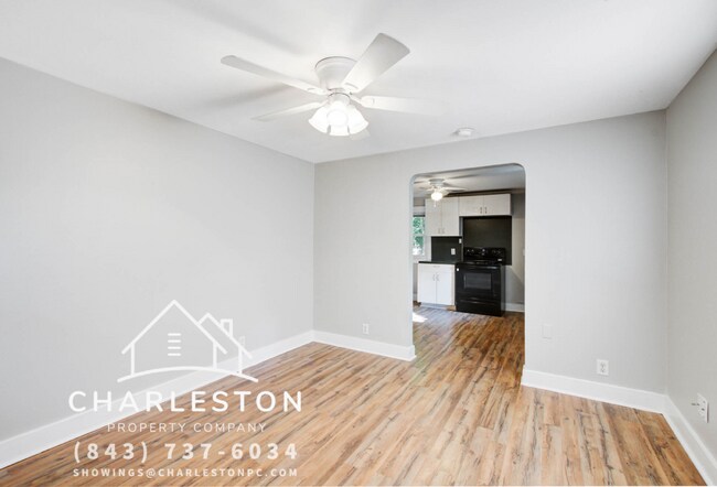 Building Photo - 1618 Acacia St