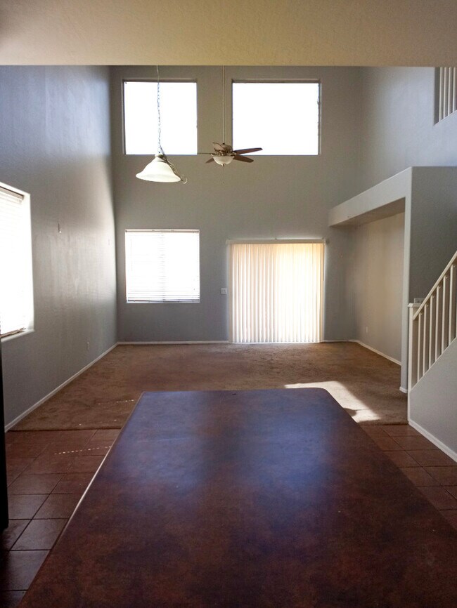 Building Photo - 4Bed/2.5Bath House in Maricopa! JOIN THE W...
