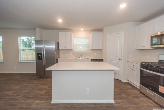 Building Photo - 14743 Clay Rdg Run
