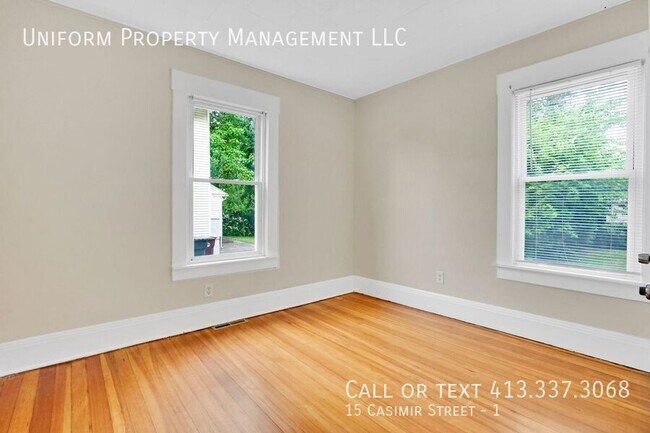 Building Photo - 15 Casimir St