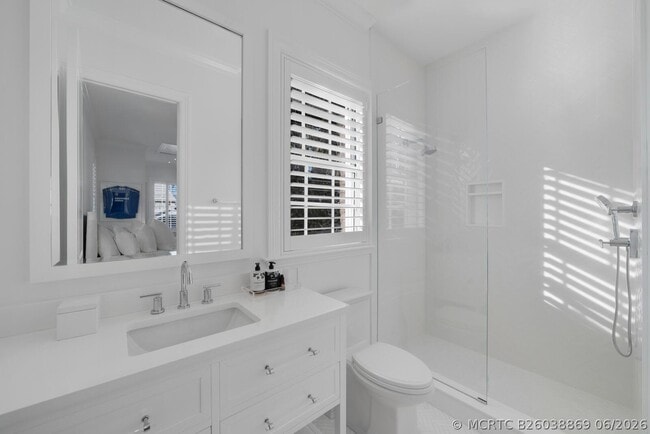 Building Photo - 7103 S Flagler Dr