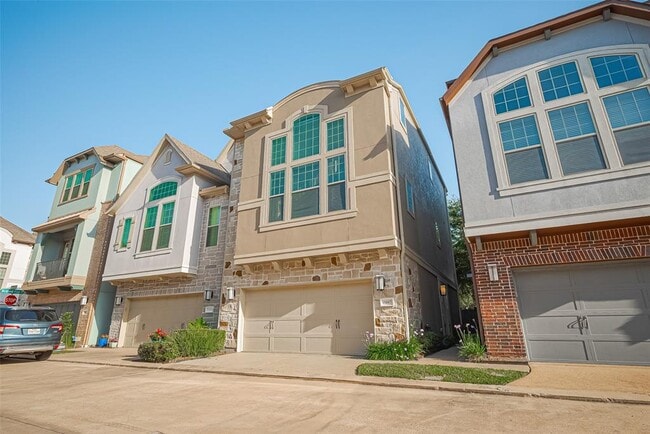 Building Photo - 11007 Acorn Falls Dr