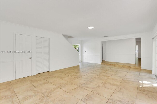 Building Photo - 2200 Overbrook St