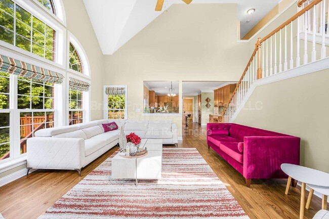 Building Photo - 8100 Morehouse Dr