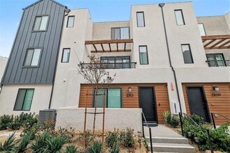 Building Photo - 2313 Acara Cir