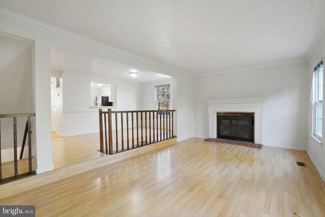 Building Photo - 6515 Field Master Dr