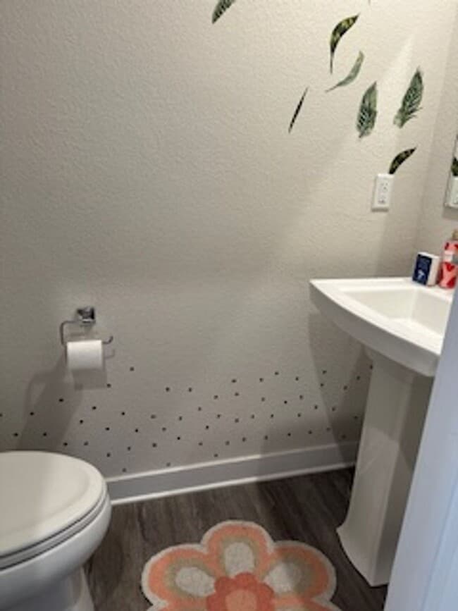 Building Photo - Chesapeake-Townhouse-Cardinal Meadows-3BR-2.5BA-1 Car Garage