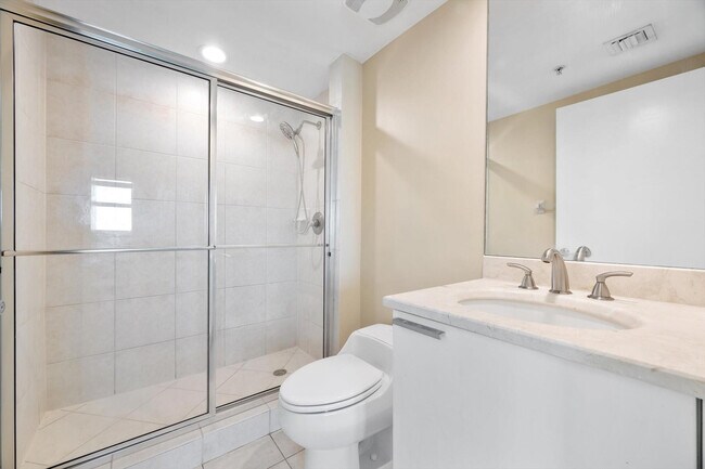 Building Photo - 14951 Royal Oaks Ln