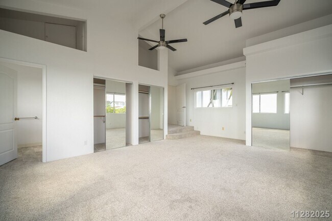 Building Photo - $3650.00 | 4bd/1.5ba Duplex in Pacific Palisades Pearl City