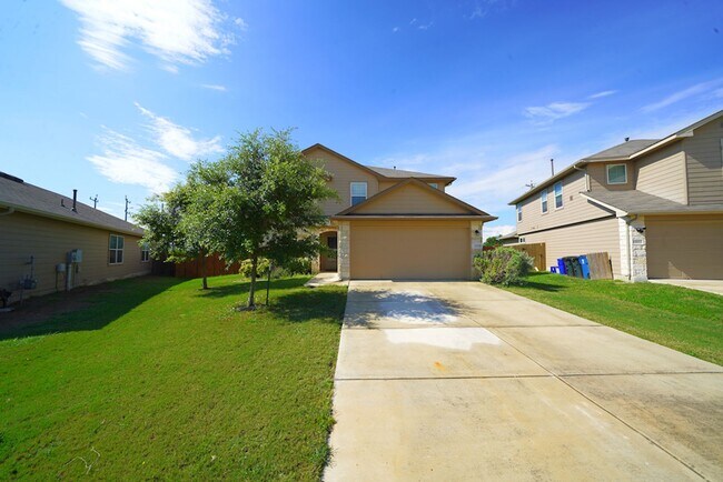 Building Photo - Gorgeous Selma Living with a Inground Pool...