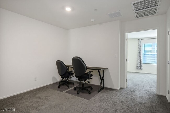 Building Photo - 9911 Dandelion Hls St