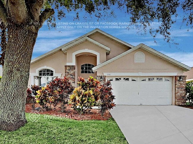 Building Photo - 5745 Los Palma Vista Dr