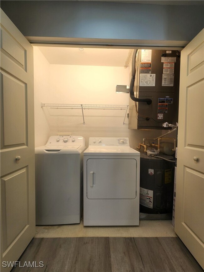 Building Photo - 965 Tarpon Cove Dr