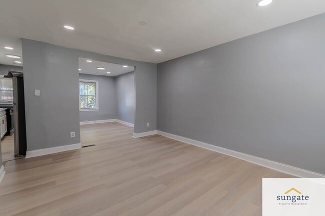 Building Photo - 105 Upmanor Rd