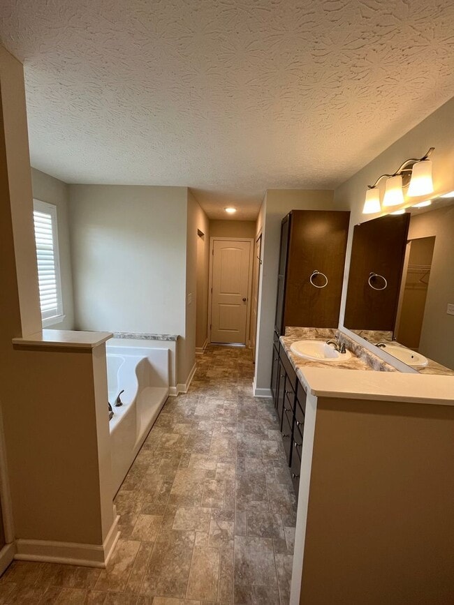 Building Photo - Charming Rural Retreat in Richwood- Fiber Internet Included!