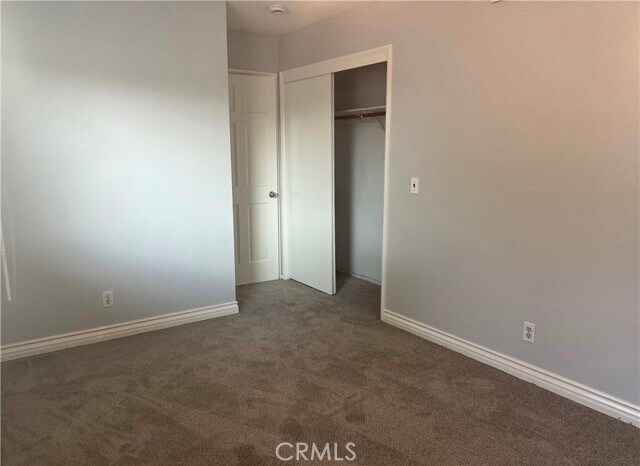 Building Photo - 8541 Orangewood Ave