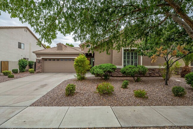 Building Photo - 1819 E Fawn Dr