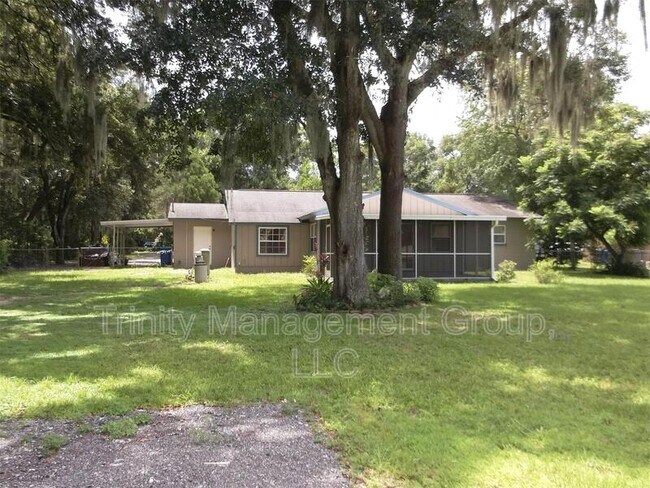 Building Photo - 740 Knowles Rd